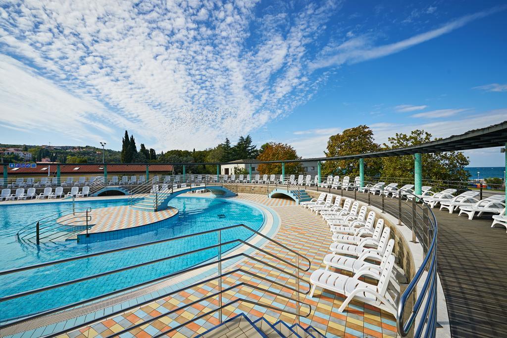 Hotel Delfin Izola Exterior photo