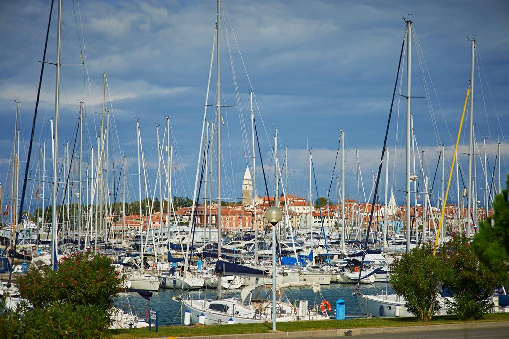 Hotel Delfin Izola Exterior photo
