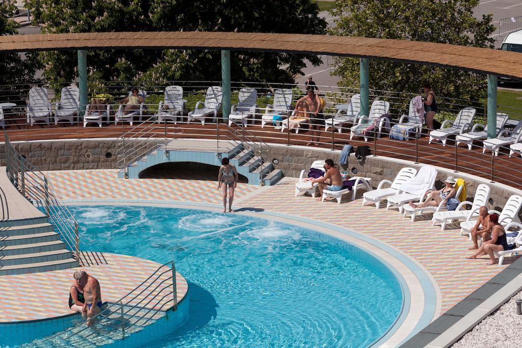 Hotel Delfin Izola Exterior photo
